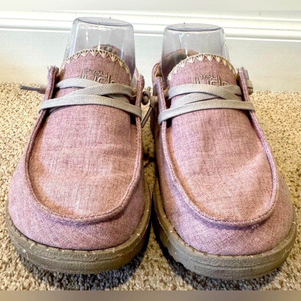 Like New Hey Dude Mauve Wendy Stretch Canvas Shoes w/ Polka-Dot Tan Sole - Picture 4 of 14